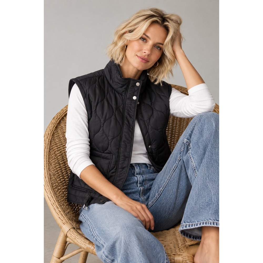Guess Los Angeles Mens Quilted Vest Black Lyocell Stand Collar Size M NWT